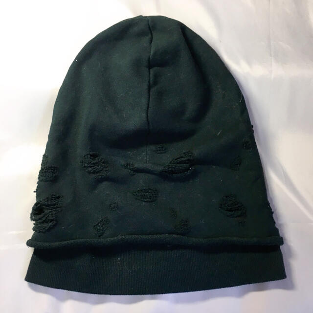 ダメージ加工 黒 スエット生地 ニット帽 ニットキャップ レディースの帽子(ニット帽/ビーニー)の商品写真