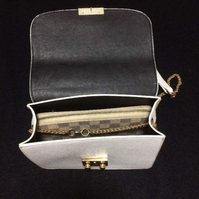 メトロポリス風 バッグ FURLA レディースのバッグ(ショルダーバッグ)の商品写真