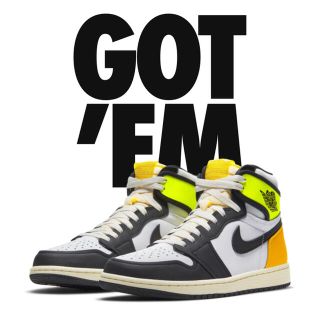 ナイキ(NIKE)の最終値下げNIKE AIR JORDAN 1 HIGH OG VOLT GOLD(スニーカー)