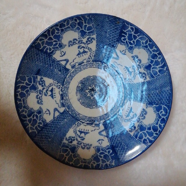 シンプルがいい 中国清代末 印判手 清楚な皿 民藝の魅力 割れ、カケ