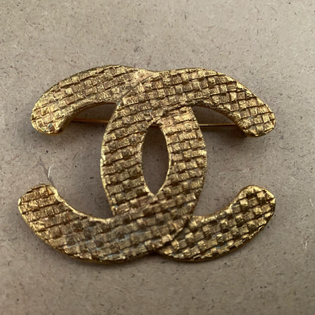 CHANEL シャネル　ココマーク　ブローチ レディースのアクセサリー(ブローチ/コサージュ)の商品写真