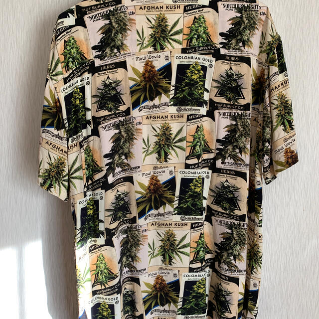 HUF(ハフ)のHUF ハフ　大麻　アロハシャツ　柄シャツ メンズのトップス(シャツ)の商品写真