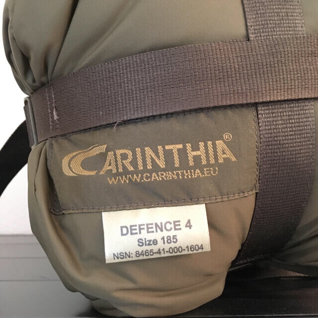 【nnn様専用！】Carinthia Defence 4 Mサイズ スポーツ/アウトドアのアウトドア(寝袋/寝具)の商品写真