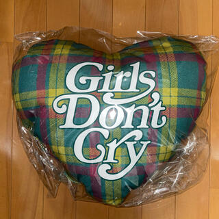 ジーディーシー(GDC)のGirls Don't Cry 伊勢丹限定 Pillow(クッション)