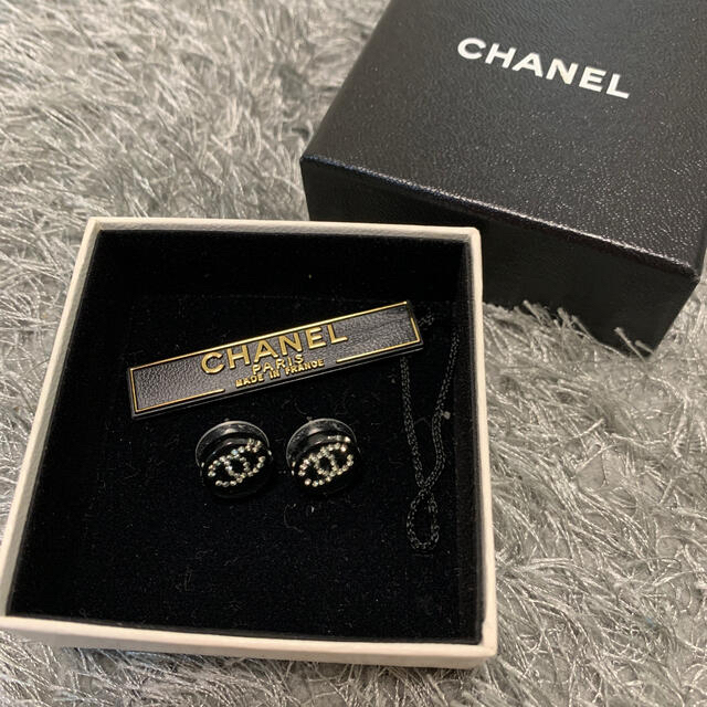 CHANEL ピアス