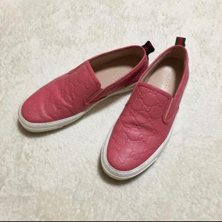 グッチ(Gucci)のGUCCI レザースリッポン　シグネチャー　ピンク(スニーカー)