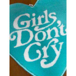 girls don´t cry】 ラグマット-