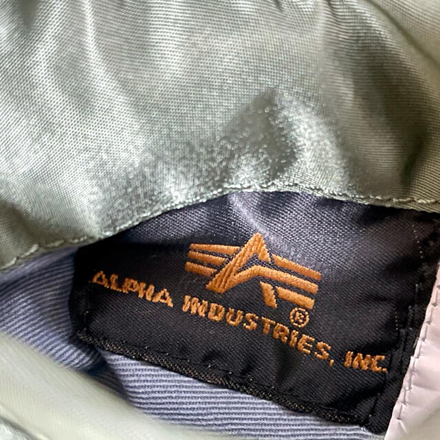 ALPHA INDUSTRIES(アルファインダストリーズ)のアルファインダストリーズ　フライトジャケット　Lサイズ メンズのジャケット/アウター(フライトジャケット)の商品写真