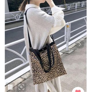 ドゥーズィエムクラス レオパード ショルダーバッグ(レディース)の通販