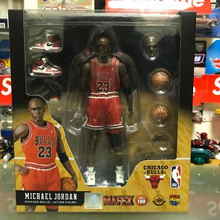 ナイキ　ジョーダン1　ジョーダンフィギュア　MEDI COM TOY  NBA 