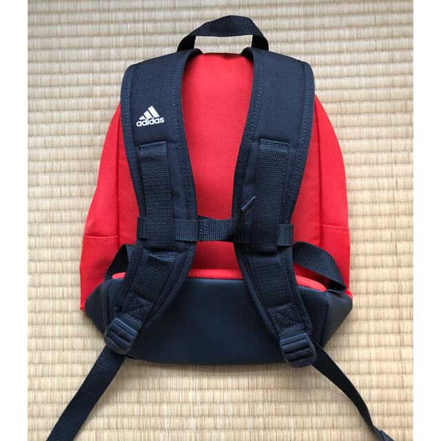 adidas(アディダス)の子供用　リュック   新品 キッズ/ベビー/マタニティのこども用バッグ(リュックサック)の商品写真