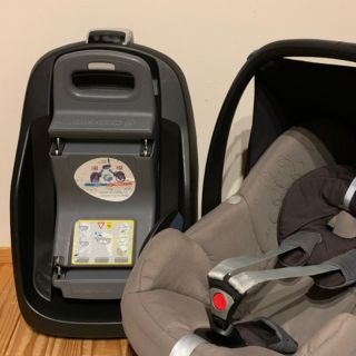 マキシコシ(Maxi-Cosi)のFAMILY FIX のみ(自動車用チャイルドシート本体)