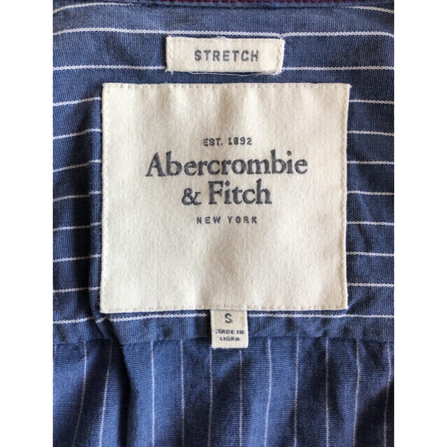 Abercrombie&Fitch(アバクロンビーアンドフィッチ)のアバクロンビー&フィッチ　ストライプシャツ レディースのトップス(シャツ/ブラウス(長袖/七分))の商品写真