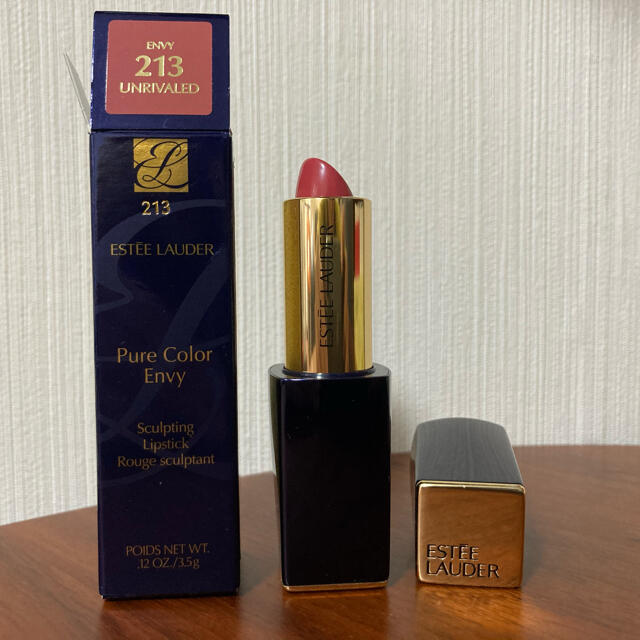 Estee Lauder(エスティローダー)のエスティーローダー　ピュアカラーエンヴィリップスティック　口紅 コスメ/美容のベースメイク/化粧品(口紅)の商品写真