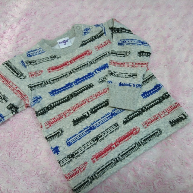 F.O.KIDS(エフオーキッズ)の【USED】裏起毛トレーナー2点セット キッズ/ベビー/マタニティのキッズ服男の子用(90cm~)(Tシャツ/カットソー)の商品写真