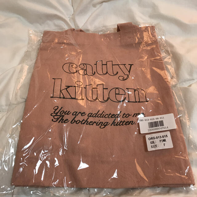 who's who Chico(フーズフーチコ)のcatty kitten トート　トートバック　即購入可　エコバック　 レディースのバッグ(トートバッグ)の商品写真