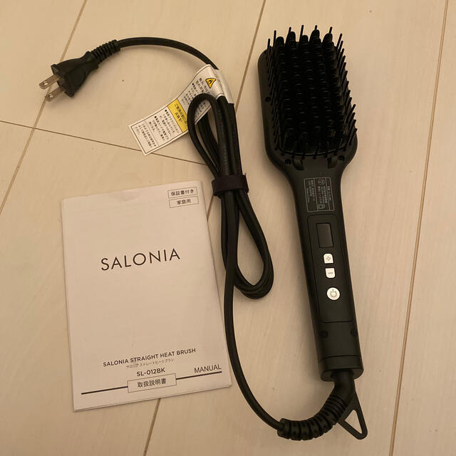 新品 SALONIA ストレートシートブラシ スマホ/家電/カメラの美容/健康(ヘアアイロン)の商品写真