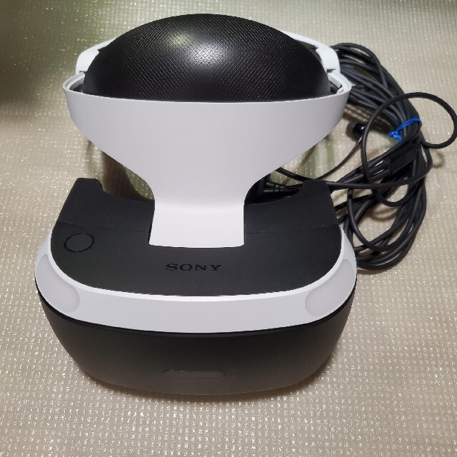 PlayStation VR(プレイステーションヴィーアール)のPlaystationVR CUHJ-16003  エンタメ/ホビーのゲームソフト/ゲーム機本体(家庭用ゲーム機本体)の商品写真