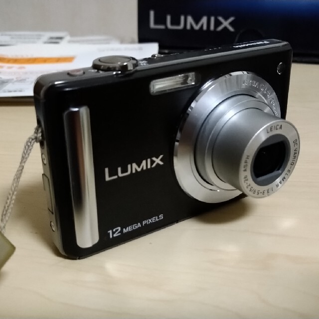 Panasonic(パナソニック)のPanasonic デジカメ LUMIX FS25 スマホ/家電/カメラのカメラ(コンパクトデジタルカメラ)の商品写真