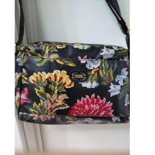 フェイラー ナイロンバッグの通販 32点 Feilerを買うならラクマ フェイラー ナイロンバッグの通販 32点 Feilerを買うならラクマ