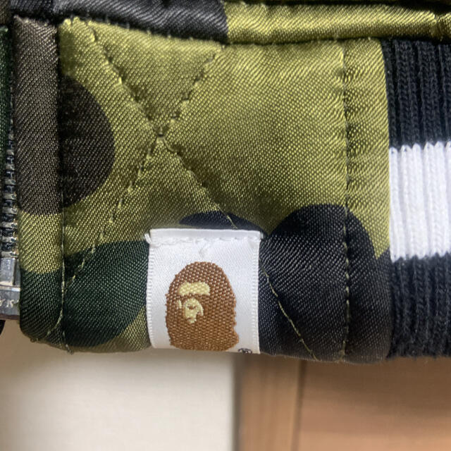 A BATHING APE(アベイシングエイプ)のA・BATHING APE エイプ リバーシブル スタジャン メンズのジャケット/アウター(スタジャン)の商品写真