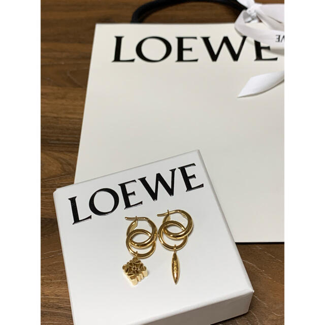 LOEWE - loewe アナグラム アシンメトリック ピアスの通販 by naaa
