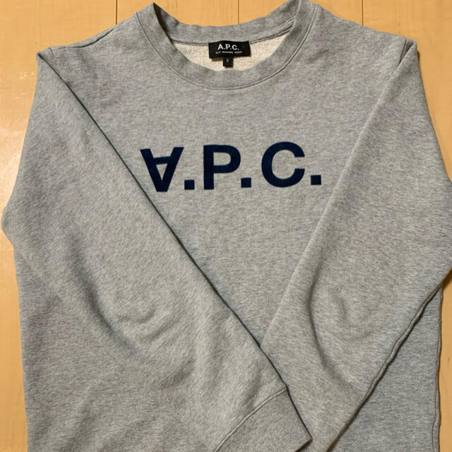 A.P.C.トレーナー12500にしました！