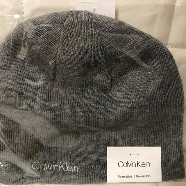 Calvin Klein(カルバンクライン)の【gochi様専用】calvin klein ニット帽 グレー メンズの帽子(ニット帽/ビーニー)の商品写真