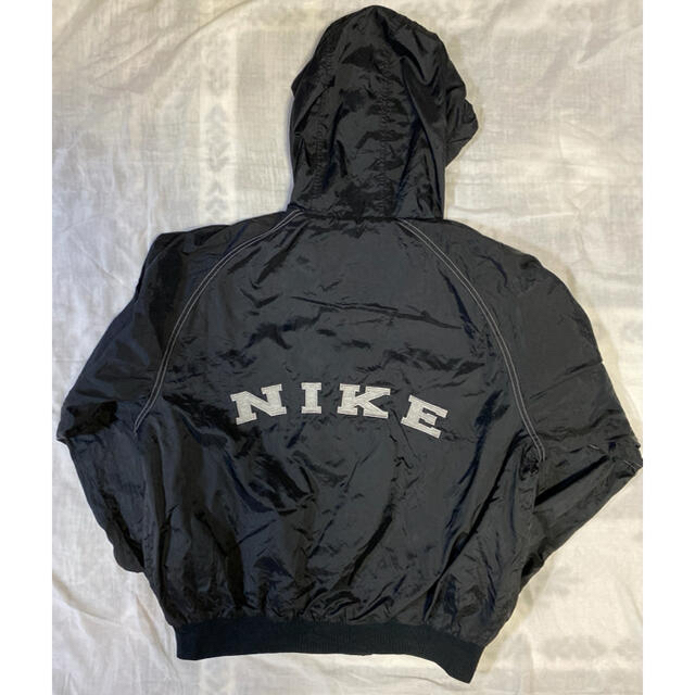NIKE(ナイキ)のNIKE 90年代　ナイロンフード付きジャケット　ビンテージ　銀タグ　古着　 メンズのジャケット/アウター(ナイロンジャケット)の商品写真