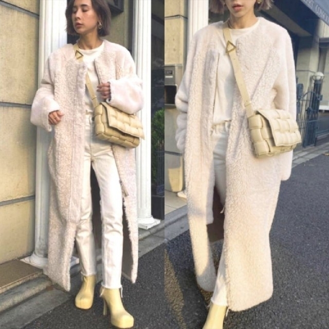 ははじめの Ameri 今期完売したリバーシブルボアコート アイボリーの