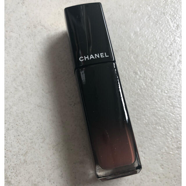 CHANEL  ルージュ アリュール ラック  62 スティル 新品ね