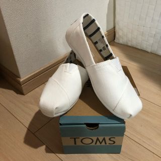 トムズ(TOMS)のTOMS   White Canvas  23cm(スリッポン/モカシン)