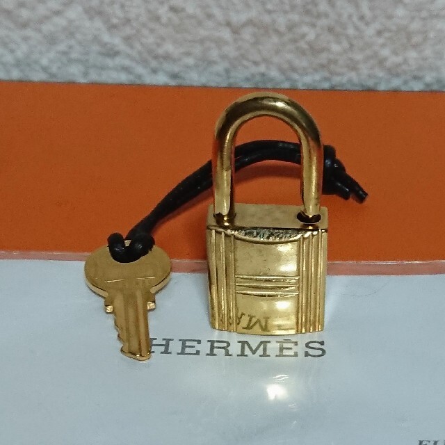 エルメス Hermes カデナ パドロック南京錠、鍵付き!の通販 by