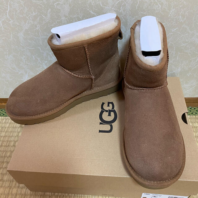 UGG アグ クラシックミニ ムートンブーツ 22cm チェスナットアグクラシックミニ