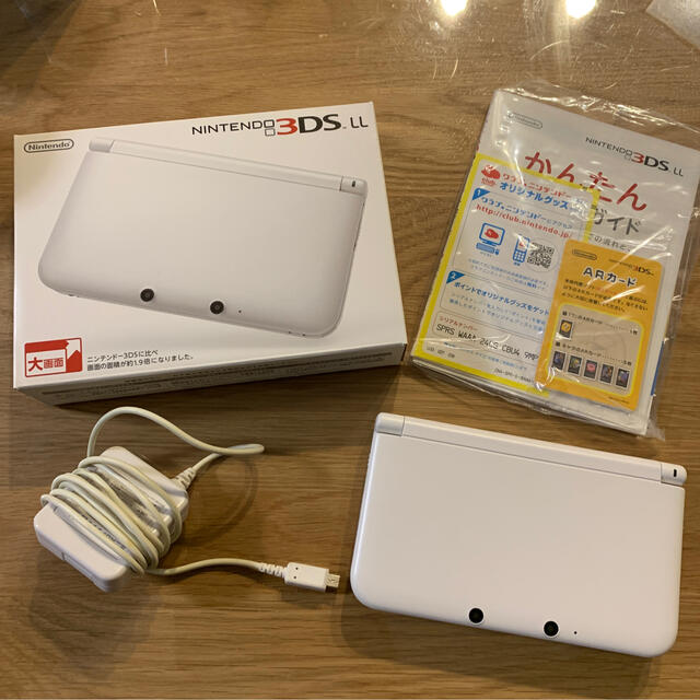 エンタメホビーNintendo 3DS  LL 本体 ホワイト