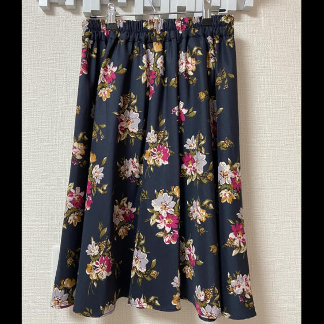 Rope' Picnic(ロペピクニック)の【お値下げしました✨】ROPE PICNIC 花柄スカート レディースのスカート(ひざ丈スカート)の商品写真