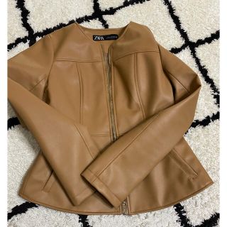 ザラ(ZARA)のZARA  レザー調ノーカラージャケット(ノーカラージャケット)