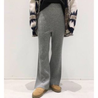 アパルトモンドゥーズィエムクラス(L'Appartement DEUXIEME CLASSE)のKNIT PANTS 未使用 サイズ34 グレー(カジュアルパンツ)