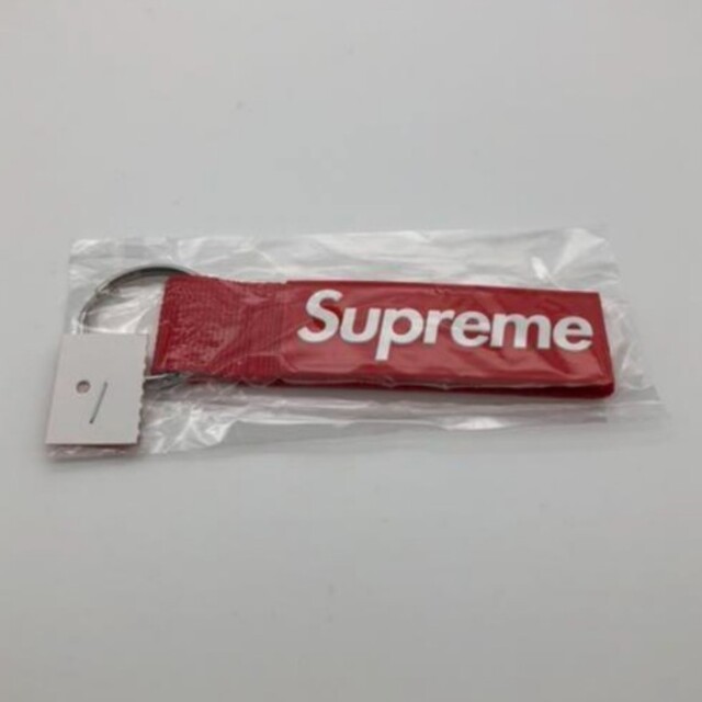 Supreme(シュプリーム)のシュプリーム キーチェーン レッド メンズのファッション小物(キーホルダー)の商品写真