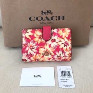 コーチ(COACH)の2021年春夏新作★新品 COACH コーチ 二つ折り財布 花柄プリント(財布)