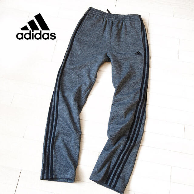 adidas(アディダス)の超美品 ジュニアXL アディダス 裏起毛 スウェットパンツ グレー レディースのパンツ(その他)の商品写真