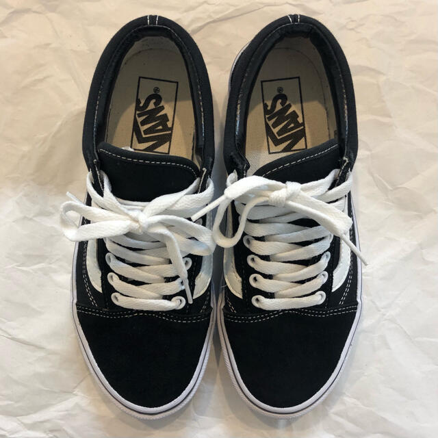 VANS(ヴァンズ)の【専用品】【VANS】オールドスクールプラットフォーム 〔22.5cm〕 レディースの靴/シューズ(スニーカー)の商品写真