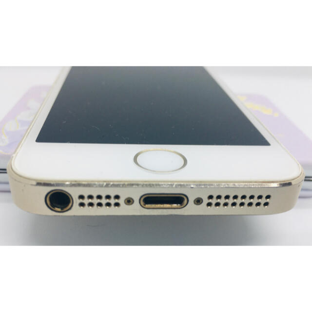 Apple(アップル)の【動作問題なし】iphone5s Gold 32GB au スマホ/家電/カメラのスマートフォン/携帯電話(スマートフォン本体)の商品写真