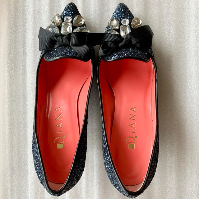 DIANA(ダイアナ)のダイアナ ラメグリッター ビジュー パンプス レディースの靴/シューズ(ハイヒール/パンプス)の商品写真
