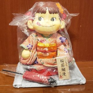 フジヤ(不二家)の【きてぃ様専用】「着物 ペコちゃん人形」(キャラクターグッズ)