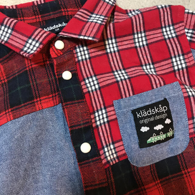 kladskap(クレードスコープ)のシャツ120サイズ キッズ/ベビー/マタニティのキッズ服男の子用(90cm~)(Tシャツ/カットソー)の商品写真