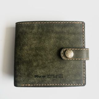 ラッピング対象外 RYU本革2つ折り財布 | dizmekaro.com