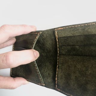 Ryu 財布 二つ折り財布 革財布 緑財布 本革 金運の通販 by benku|ラクマ