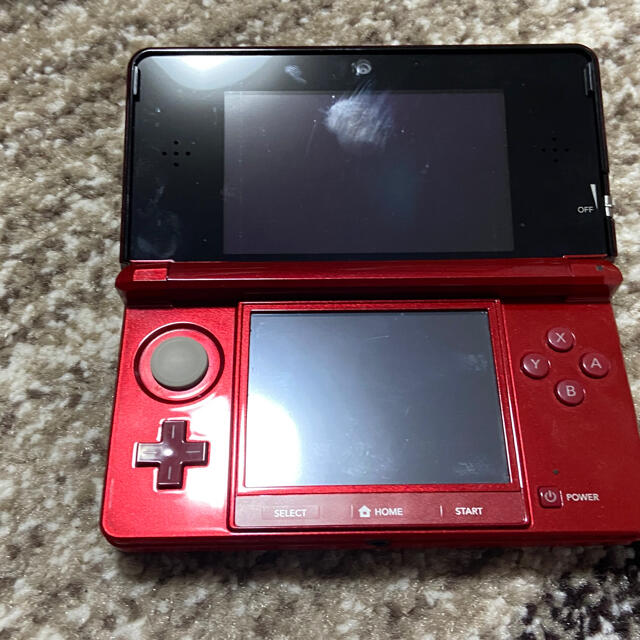 任天堂3DS メタリックレッド　美品 2