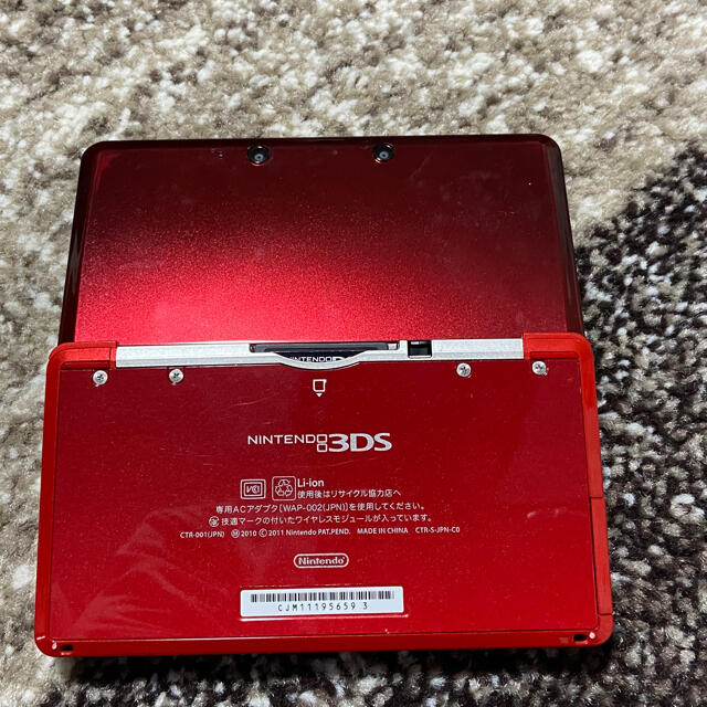 ニンテンドー3DS(ニンテンドー3DS)の任天堂3DS メタリックレッド　美品 エンタメ/ホビーのゲームソフト/ゲーム機本体(家庭用ゲーム機本体)の商品写真